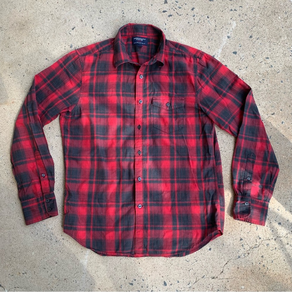 American Eagle Men’s Red & Black Flannel